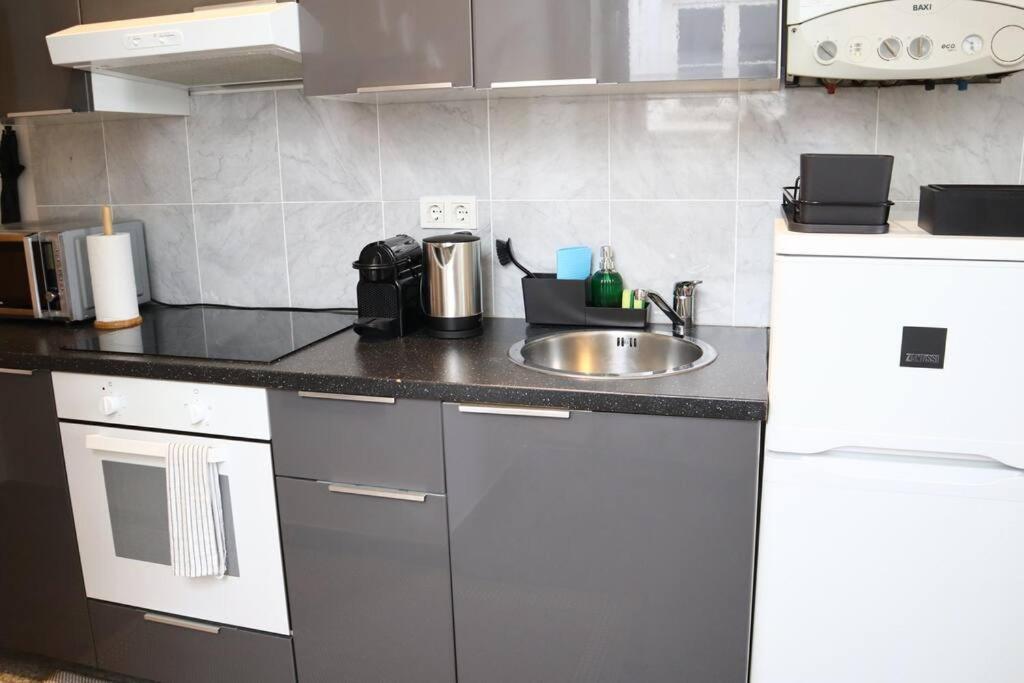 Bloom - Modern One Bedroom Apartment Wien Eksteriør billede